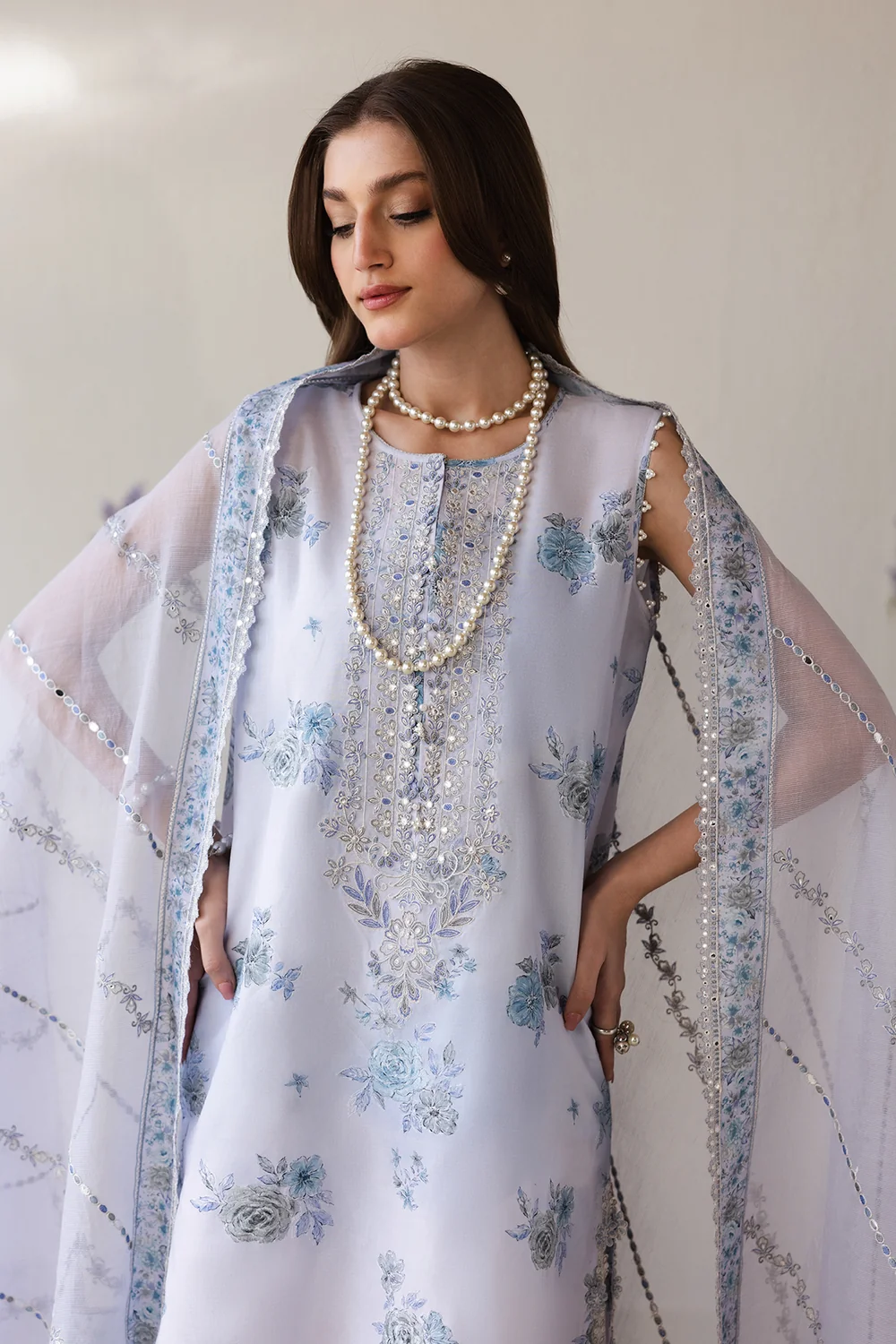 EMBROIDERED LAWN UF - Image 4